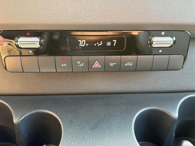 Photo of 2024 Arctic White Mercedes-Benz Sprinter 2500