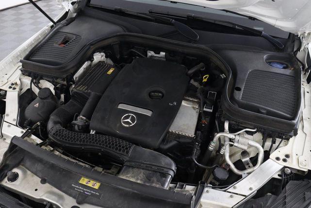 Photo of 2018 Polar White Mercedes-Benz GLC 300