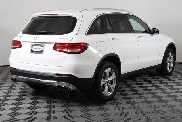 Photo of 2018 Polar White Mercedes-Benz GLC 300