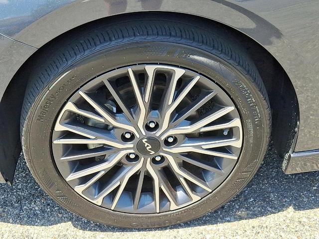 Photo of 2023 Gravity Gray Kia Forte