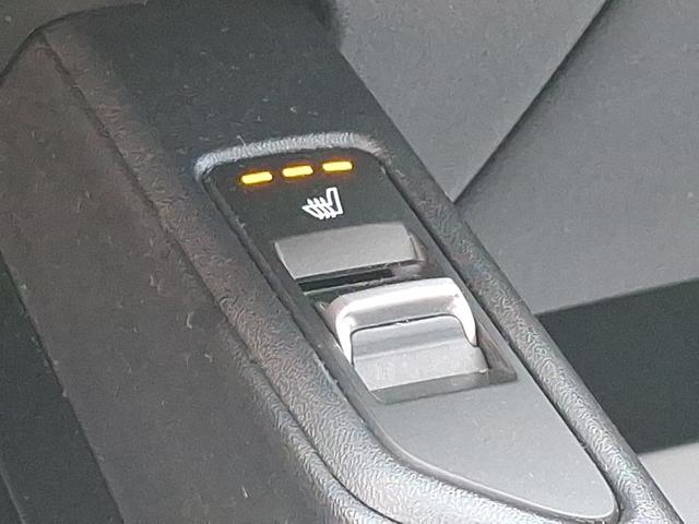 Photo of 2022 Glacial White Pearl Kia Telluride