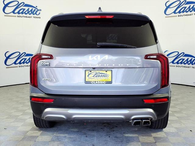 Photo of 2022 Everlasting Silver Kia Telluride