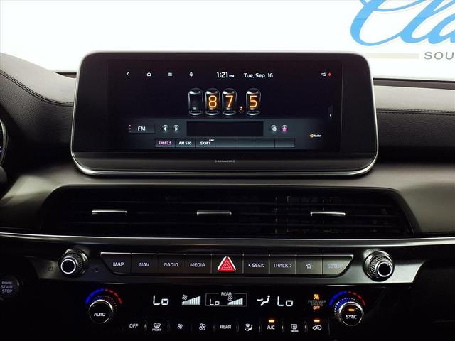 Photo of 2022 Everlasting Silver Kia Telluride