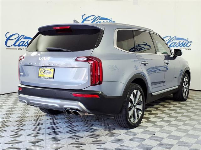 Photo of 2022 Everlasting Silver Kia Telluride