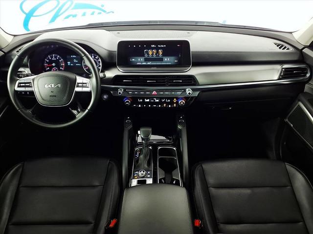 Photo of 2022 Everlasting Silver Kia Telluride