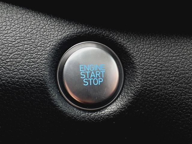 Photo of 2022 Shimmering Silver Hyundai SANTA FE