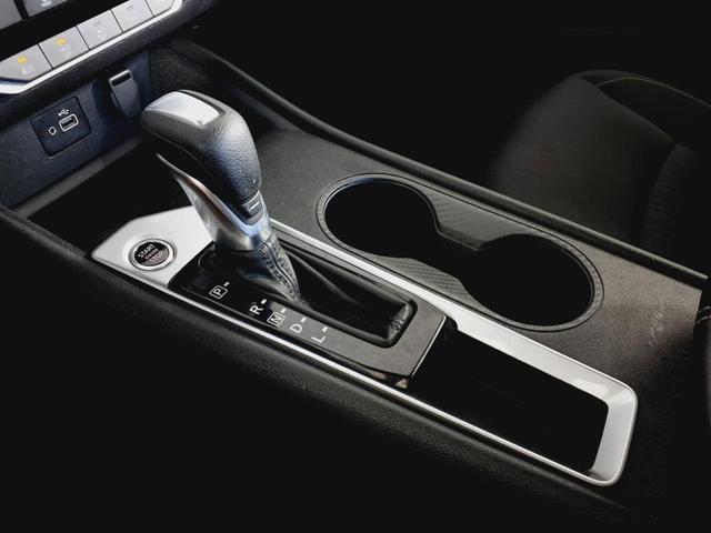 Photo of 2024 Super Black Nissan Altima