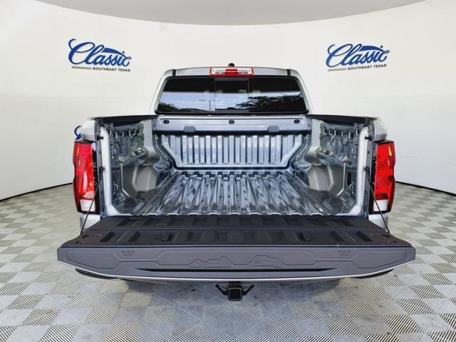 Photo of 2025 Gray Chevrolet Colorado