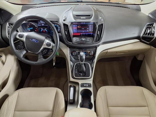 Photo of 2013 Tuxedo Black Ford Escape