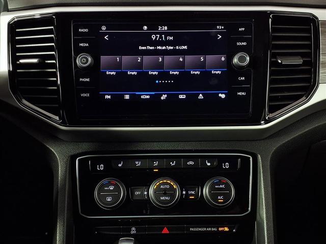 Photo of 2022 Pyrite Silver Metallic Volkswagen Atlas Cross Sport