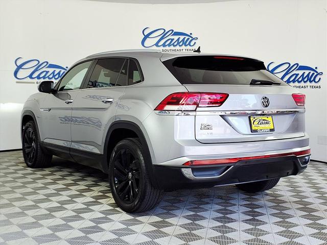 Photo of 2022 Pyrite Silver Metallic Volkswagen Atlas Cross Sport