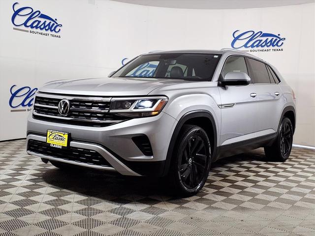 Photo of 2022 Pyrite Silver Metallic Volkswagen Atlas Cross Sport