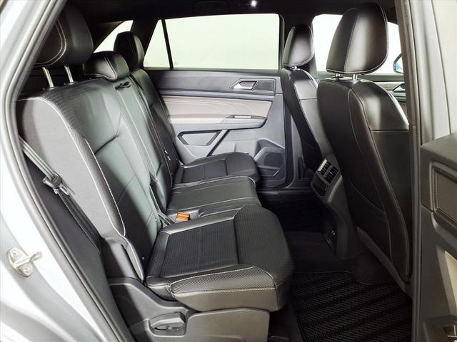 Photo of 2022 Pyrite Silver Metallic Volkswagen Atlas Cross Sport
