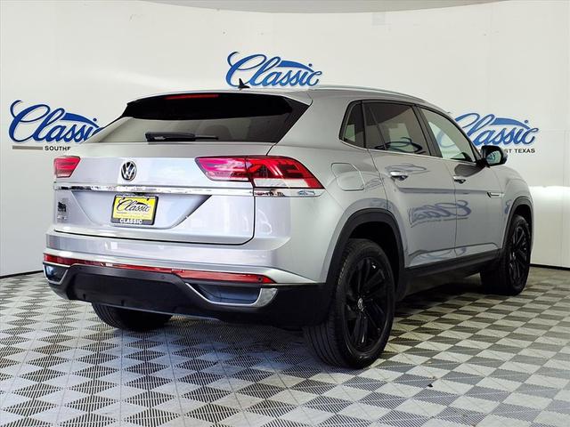 Photo of 2022 Pyrite Silver Metallic Volkswagen Atlas Cross Sport