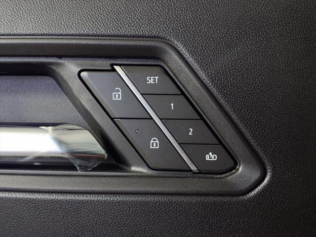 Photo of 2025 Gray Chevrolet Colorado