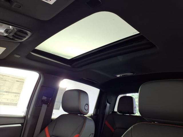 Photo of 2025 Gray Chevrolet Colorado