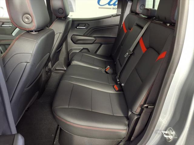 Photo of 2025 Gray Chevrolet Colorado