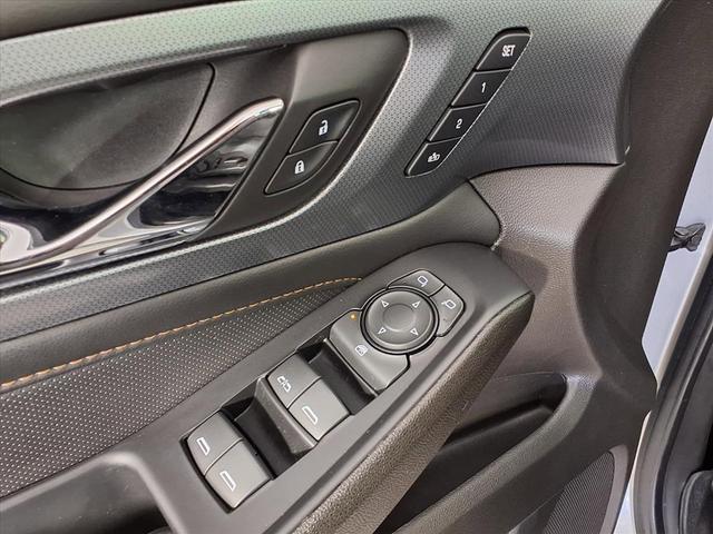 Photo of 2021 Silver Ice Metallic Chevrolet Traverse