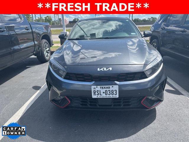 Photo of 2022 Gravity Gray Kia Forte