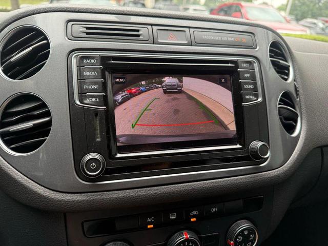 Photo of 2017 Deep Black Pearl Volkswagen Tiguan