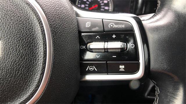 Photo of 2022 Glacial White Pearl Kia Sorento