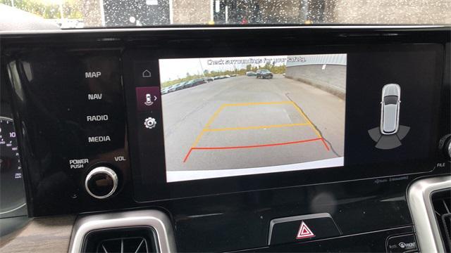 Photo of 2022 Glacial White Pearl Kia Sorento