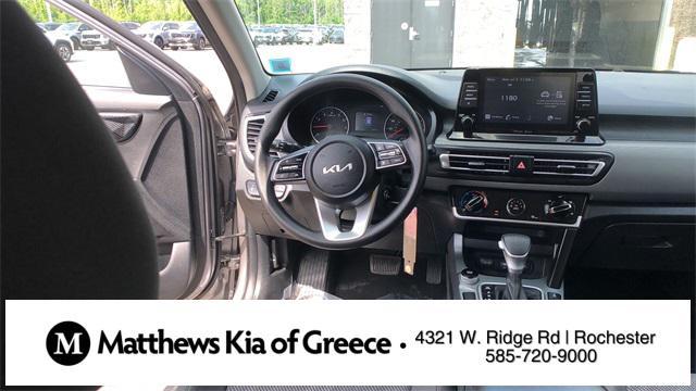 Photo of 2023 Steel Gray Kia Seltos