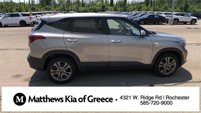 Photo of 2023 Steel Gray Kia Seltos