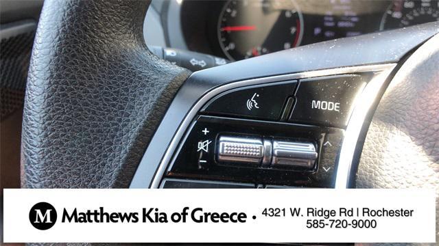 Photo of 2023 Steel Gray Kia Seltos