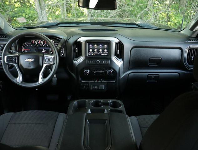Photo of 2023 Black Chevrolet Silverado 2500