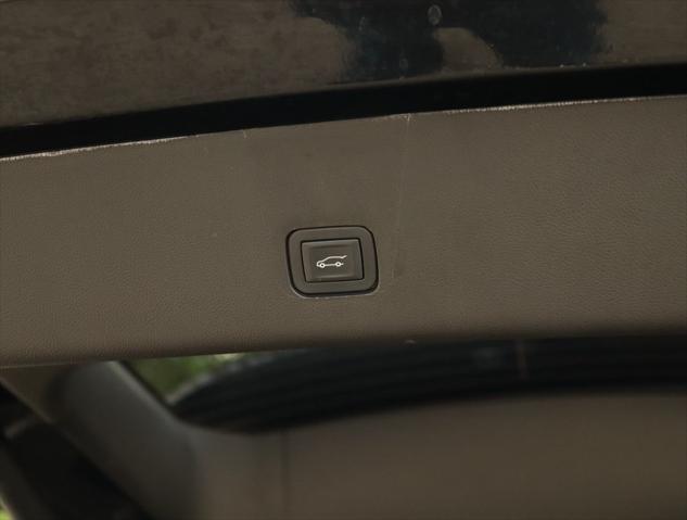 Photo of 2020 Mosaic Black Metallic Chevrolet Traverse