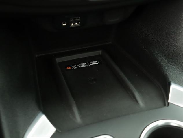 Photo of 2020 Mosaic Black Metallic Chevrolet Traverse