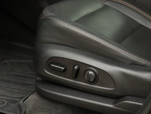 Photo of 2020 Mosaic Black Metallic Chevrolet Traverse