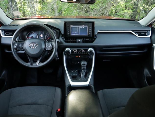 Photo of 2019 Ruby Flare Pearl Toyota RAV4