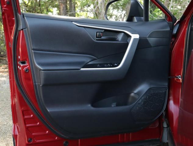 Photo of 2019 Ruby Flare Pearl Toyota RAV4