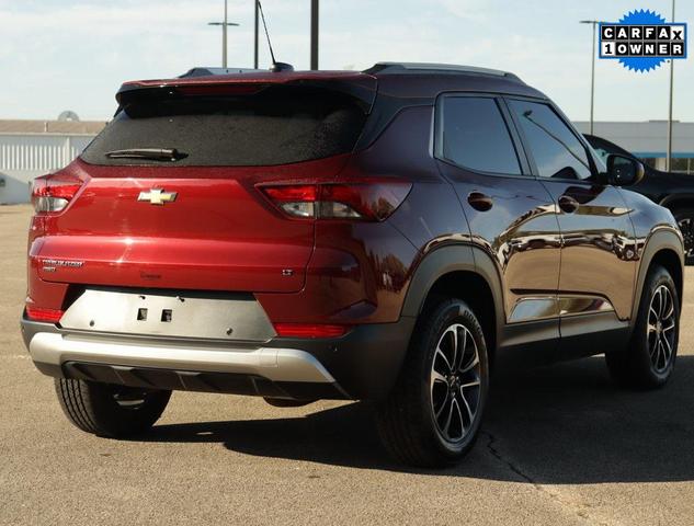 Photo of 2024 Crimson Metallic Chevrolet Trailblazer