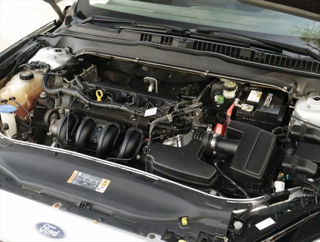 Photo of 2014 Ingot Silver Ford Fusion