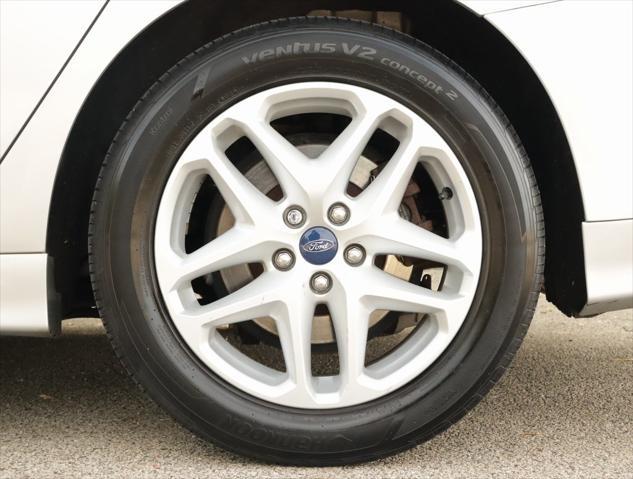 Photo of 2014 Ingot Silver Ford Fusion