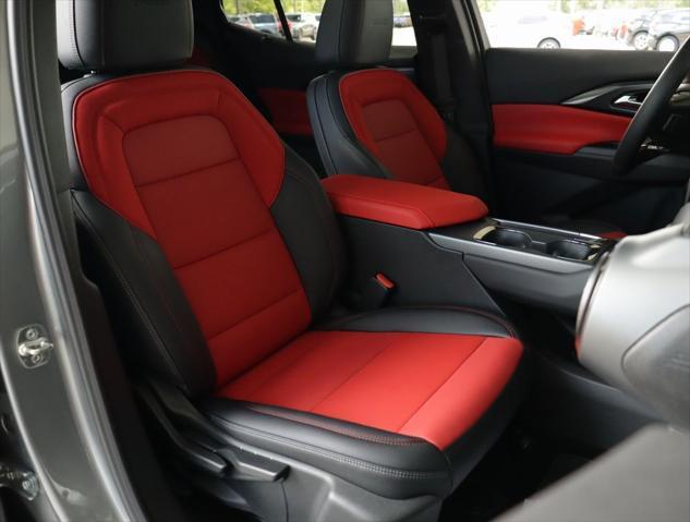 Photo of 2025 Sterling Gray Metallic Chevrolet Equinox EV