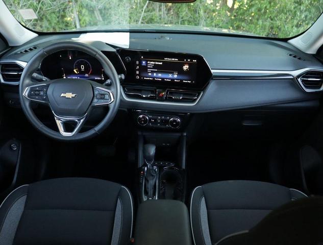 Photo of 2024 Sterling Gray Metallic Chevrolet Trailblazer