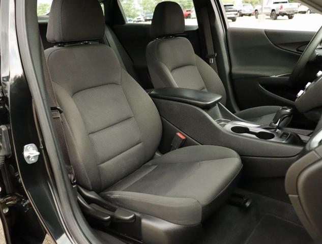 Photo of 2020 Mosaic Black Metallic Chevrolet Malibu