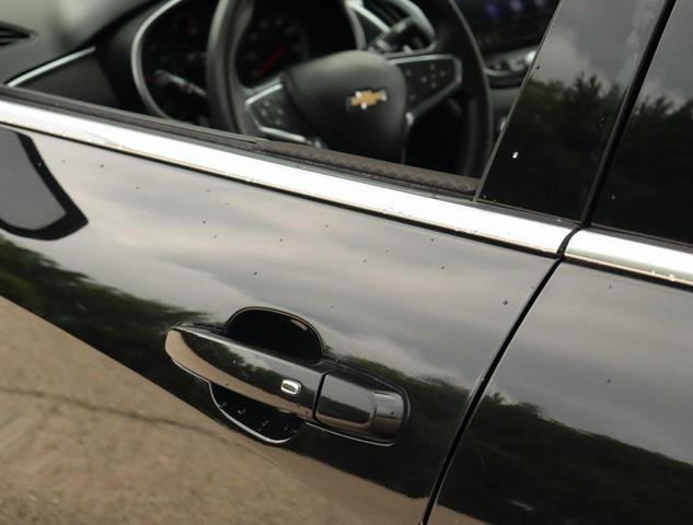 Photo of 2020 Mosaic Black Metallic Chevrolet Malibu
