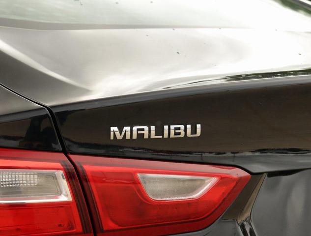 Photo of 2020 Mosaic Black Metallic Chevrolet Malibu