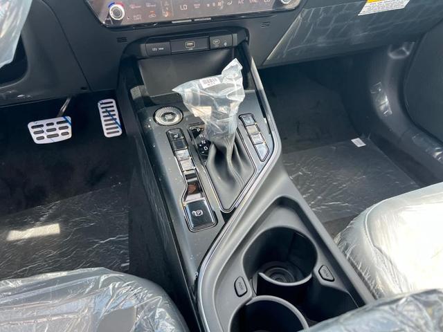 Photo of 2025 CGE Kia Niro
