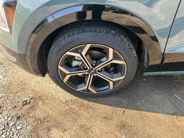 Photo of 2025 CGE Kia Niro