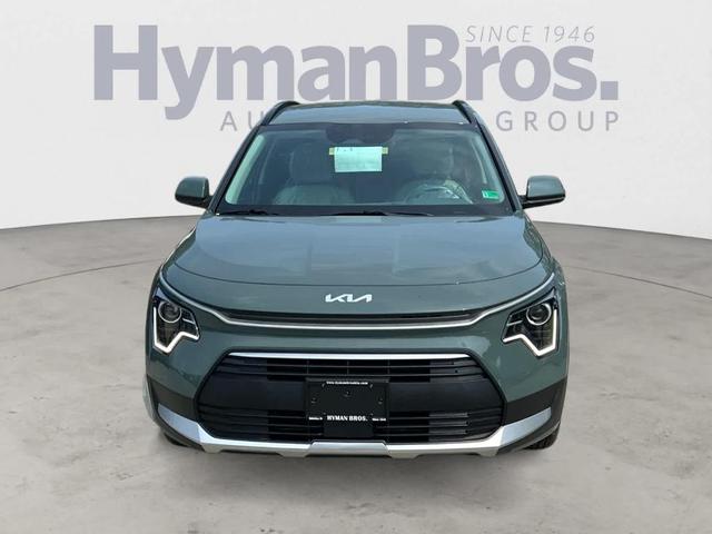 Photo of 2025 CGE Kia Niro