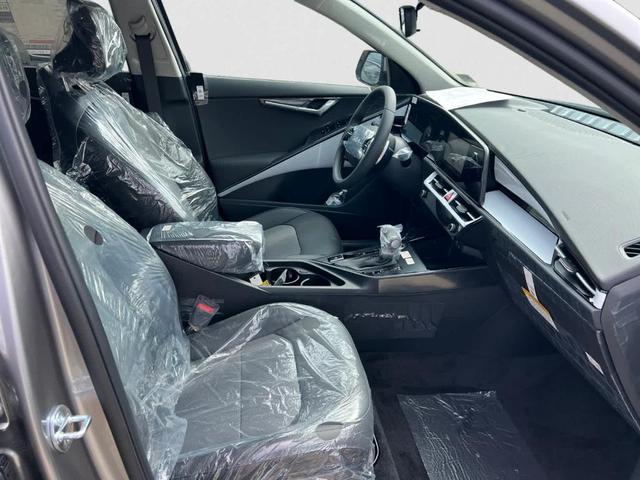 Photo of 2025 KLG Kia Niro