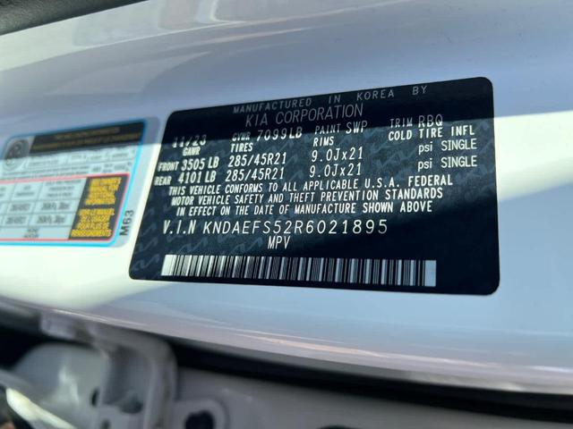 Photo of 2024 Snow White Pearl Kia EV9