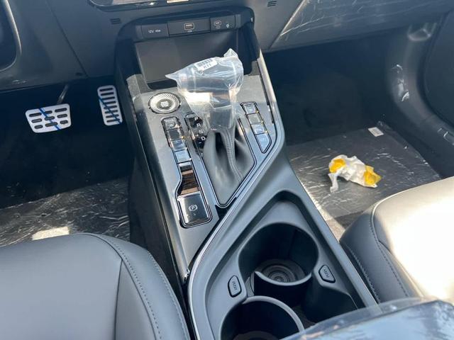 Photo of 2025 SWP Kia Niro