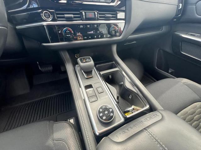 Photo of 2023 Scarlet Ember Nissan Pathfinder